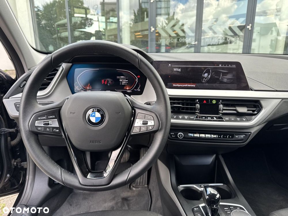 BMW Seria 1 - 15