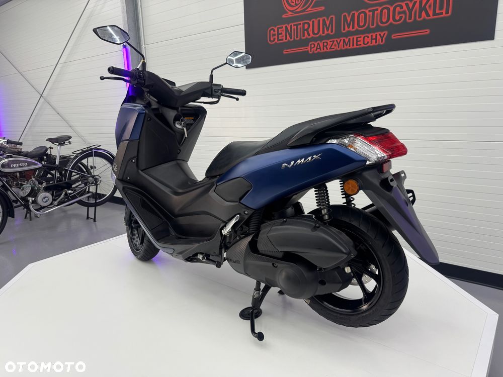 Yamaha NMAX - 8