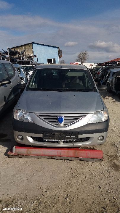 Dezmembrez Dacia Logan 2007 - 1