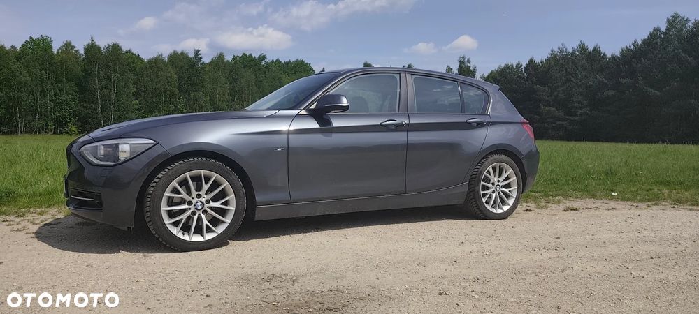 BMW Seria 1 120d Sport Line - 2