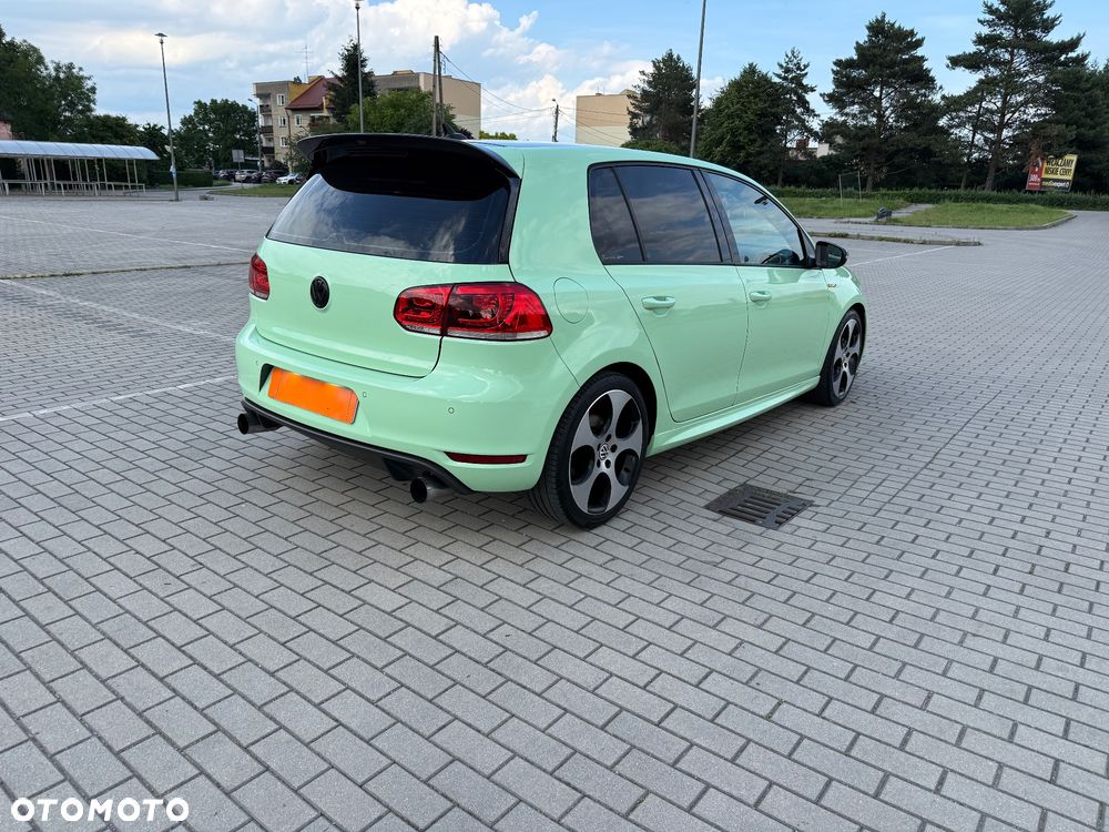Volkswagen Golf 2.0 GTI - 3