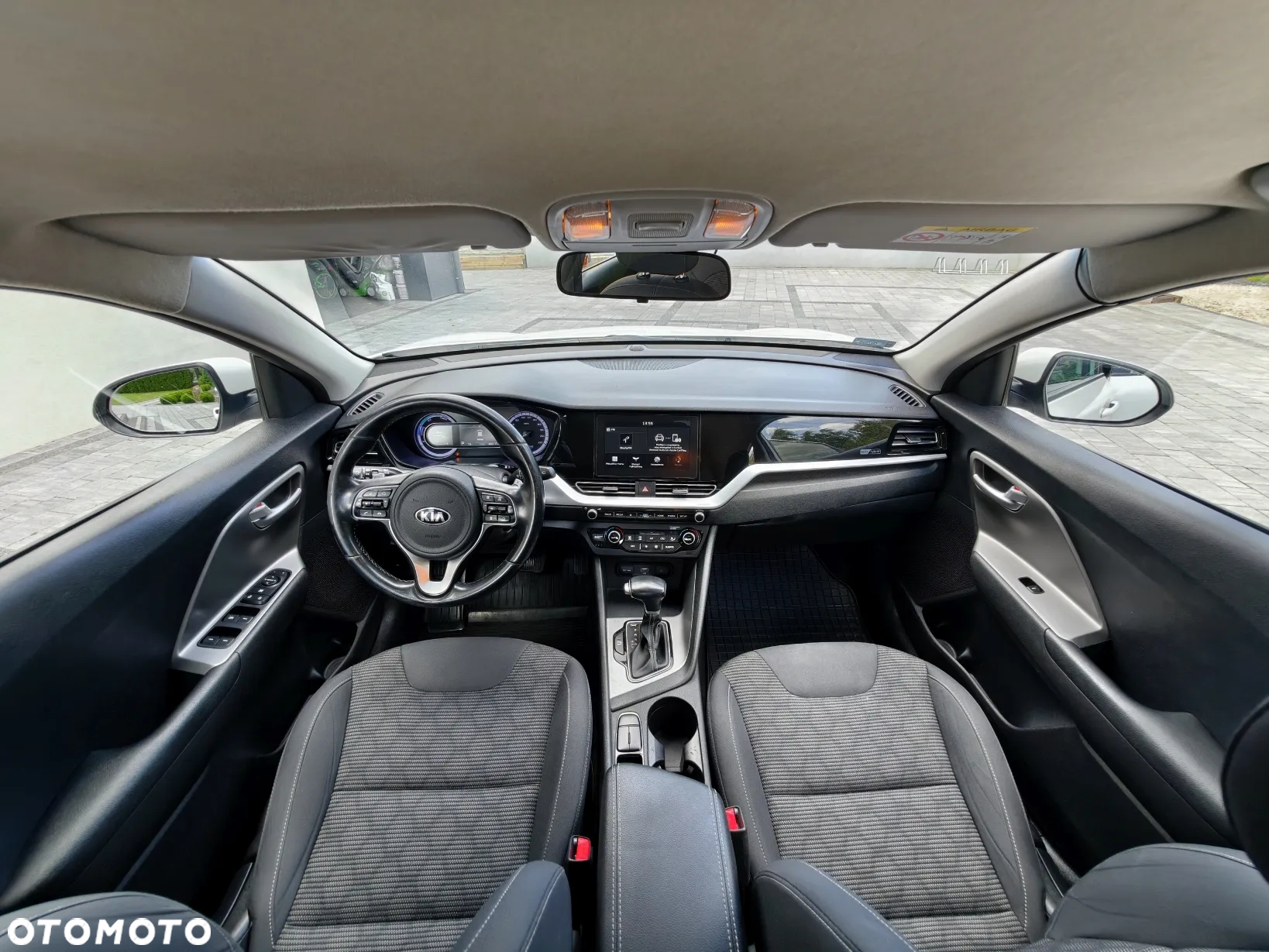 Kia Niro 1.6 GDI Hybrid L Business Line - 6