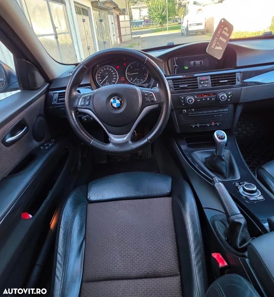 BMW Seria 3 320d xDrive - 7