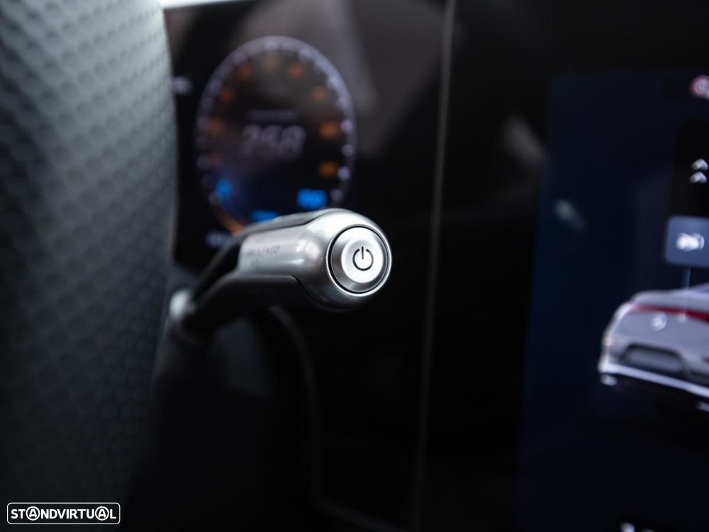 Mercedes-Benz CLA 350 EQ 4Matic - 30
