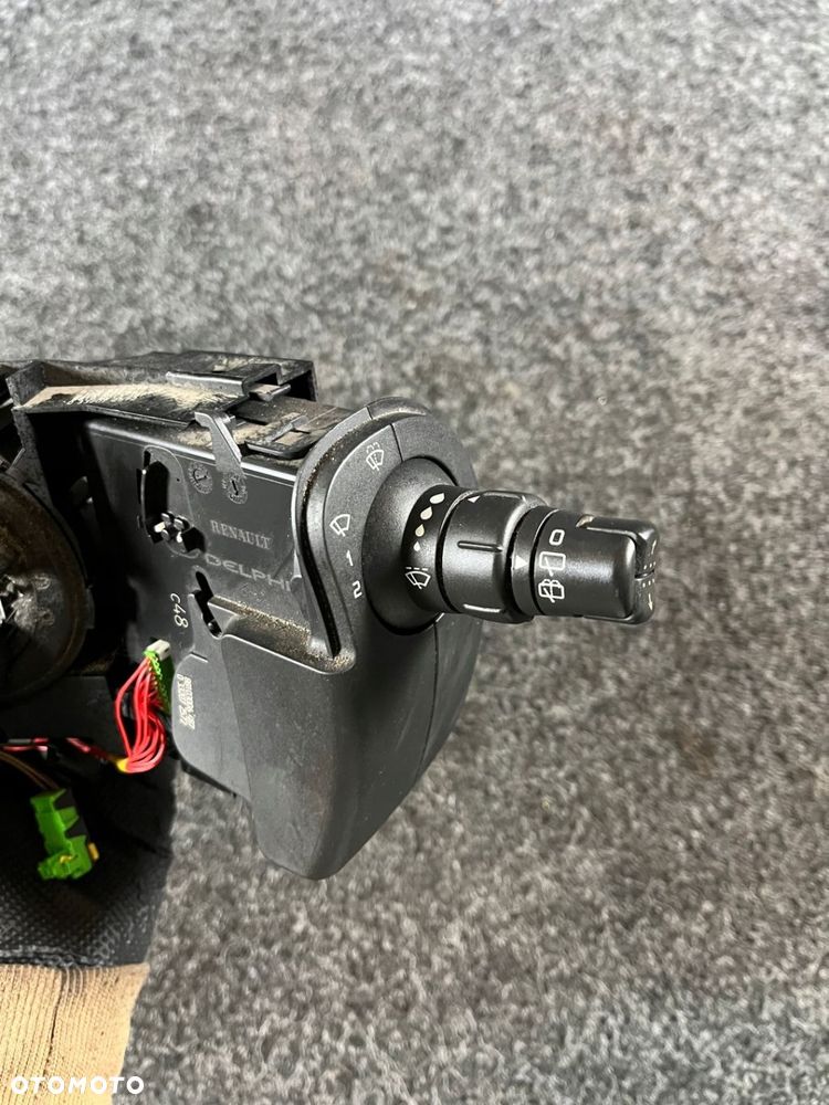 renault clio III przełącznik zespolony taśma 8200627598 - 2