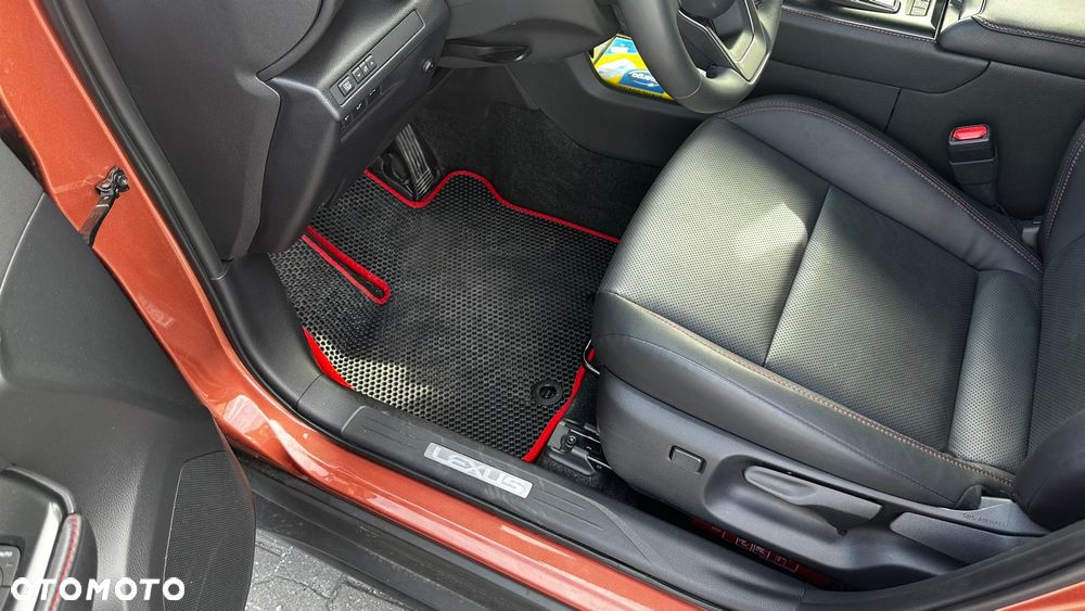 Lexus LBX 1.5 Hybrid Emotion - 8