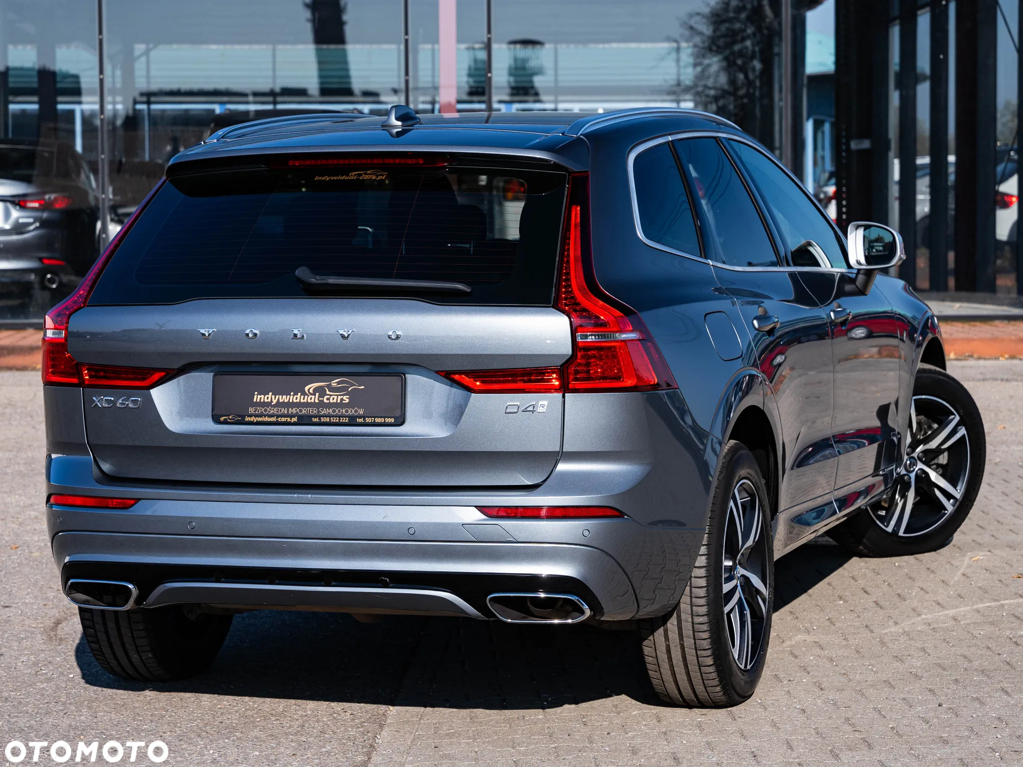 Volvo XC 60 D4 R-Design - 3
