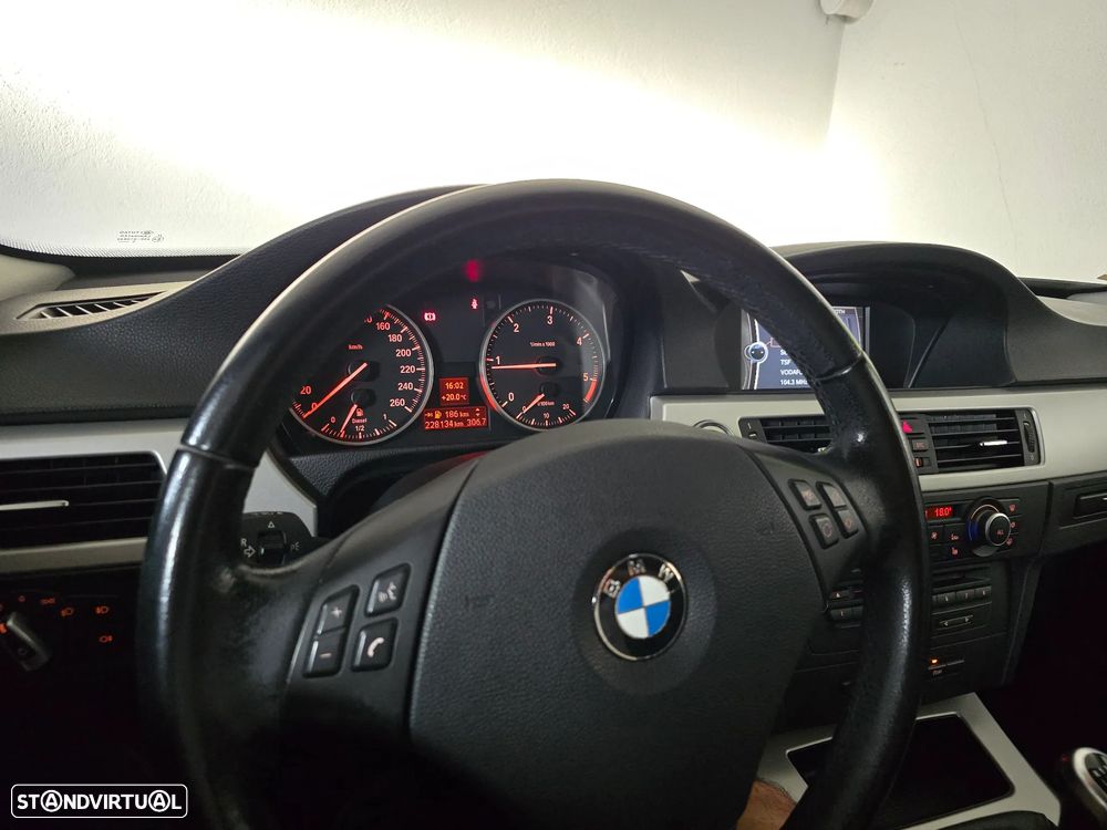 BMW 320 d DPF - 14