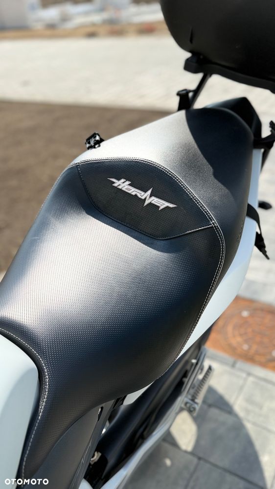 Honda Hornet - 8