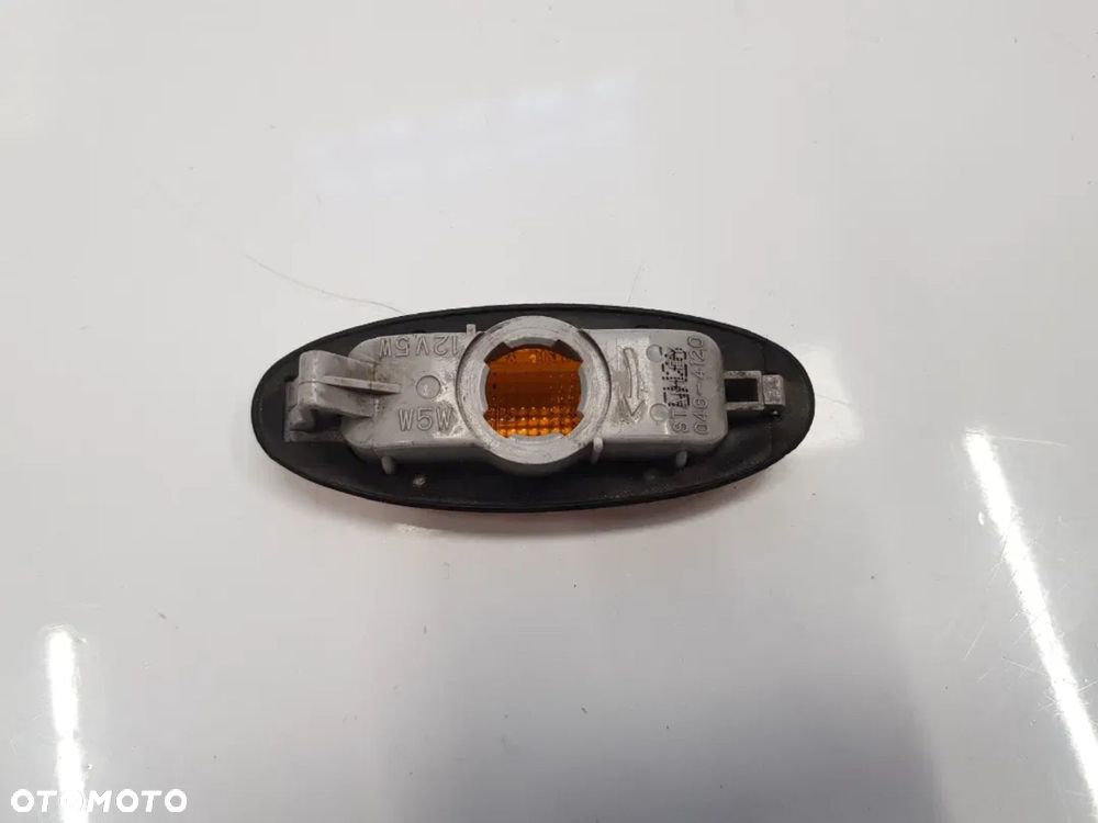 Kierunkowskaz boczny błotnika Mazda 323 046-4120 - 3