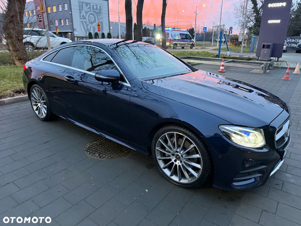 Mercedes-Benz Klasa E 220 d 4-Matic 9G-TRONIC - 13