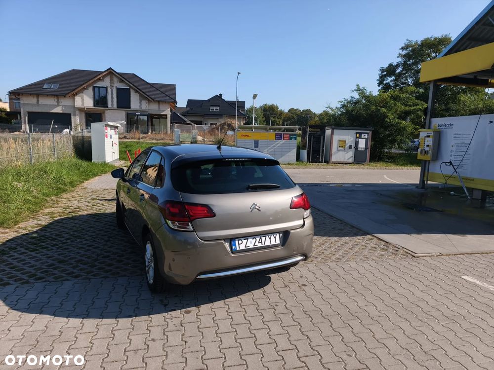 Citroen C4 2017 photo 2