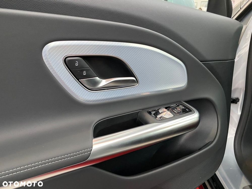 Mercedes-Benz CLA - 8