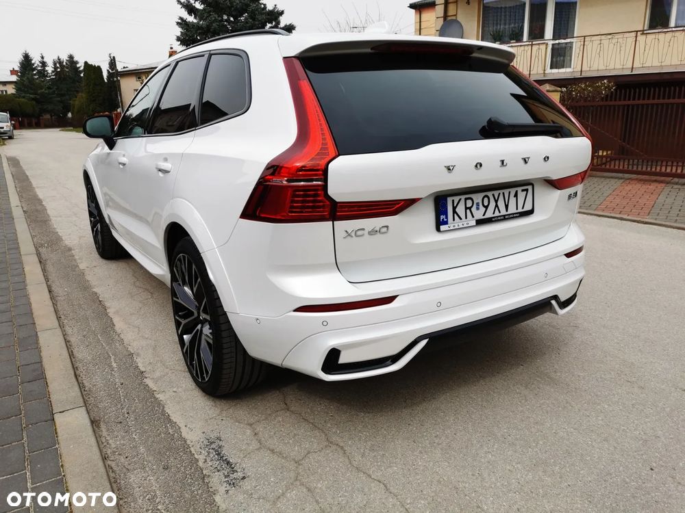 Volvo XC 60 B5 B AWD R-Design - 9