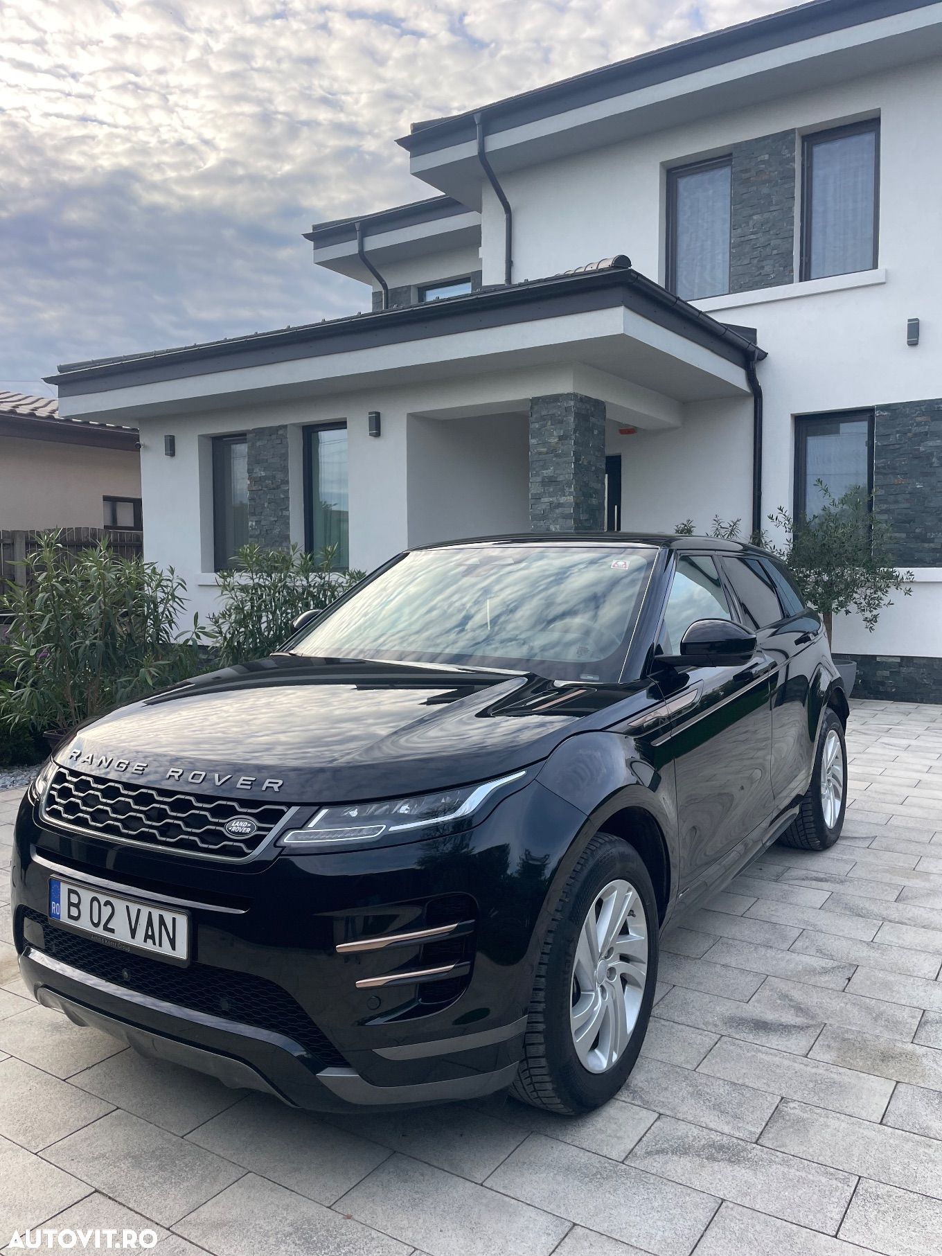 Land Rover Range Rover Evoque 2.0 D200 R-Dynamic MHEV - 1