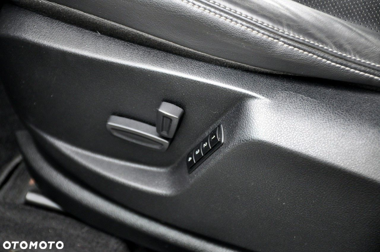 Ford S-Max - 24