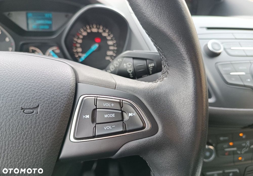 Ford Kuga - 30