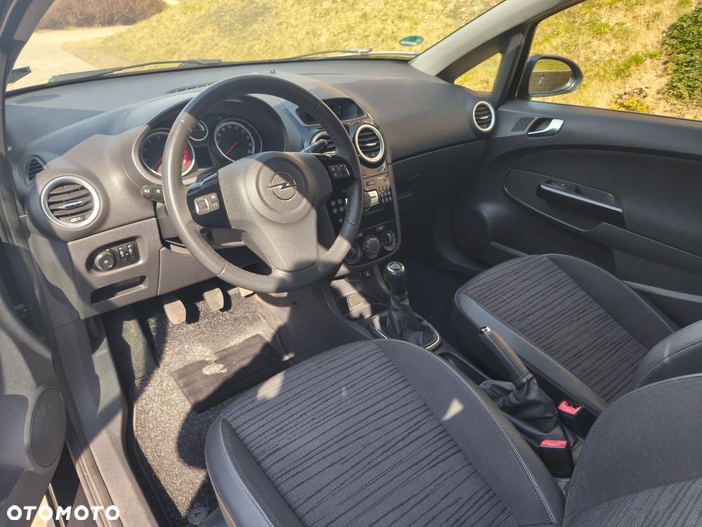 Opel Corsa 1.2 16V Energy - 26