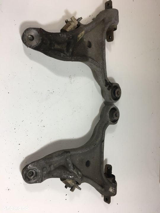 VOLVO S60 V70 - WAHACZ TYŁ, LEWY PRAWY, - 2