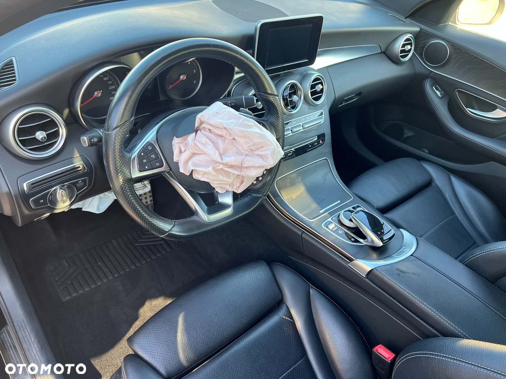 Mercedes-Benz Klasa C 220 d 9G-TRONIC AMG Line - 19