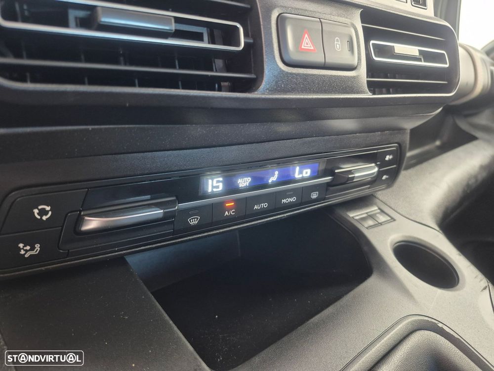 Citroën Berlingo 1.2 PureTech M Shine - 14