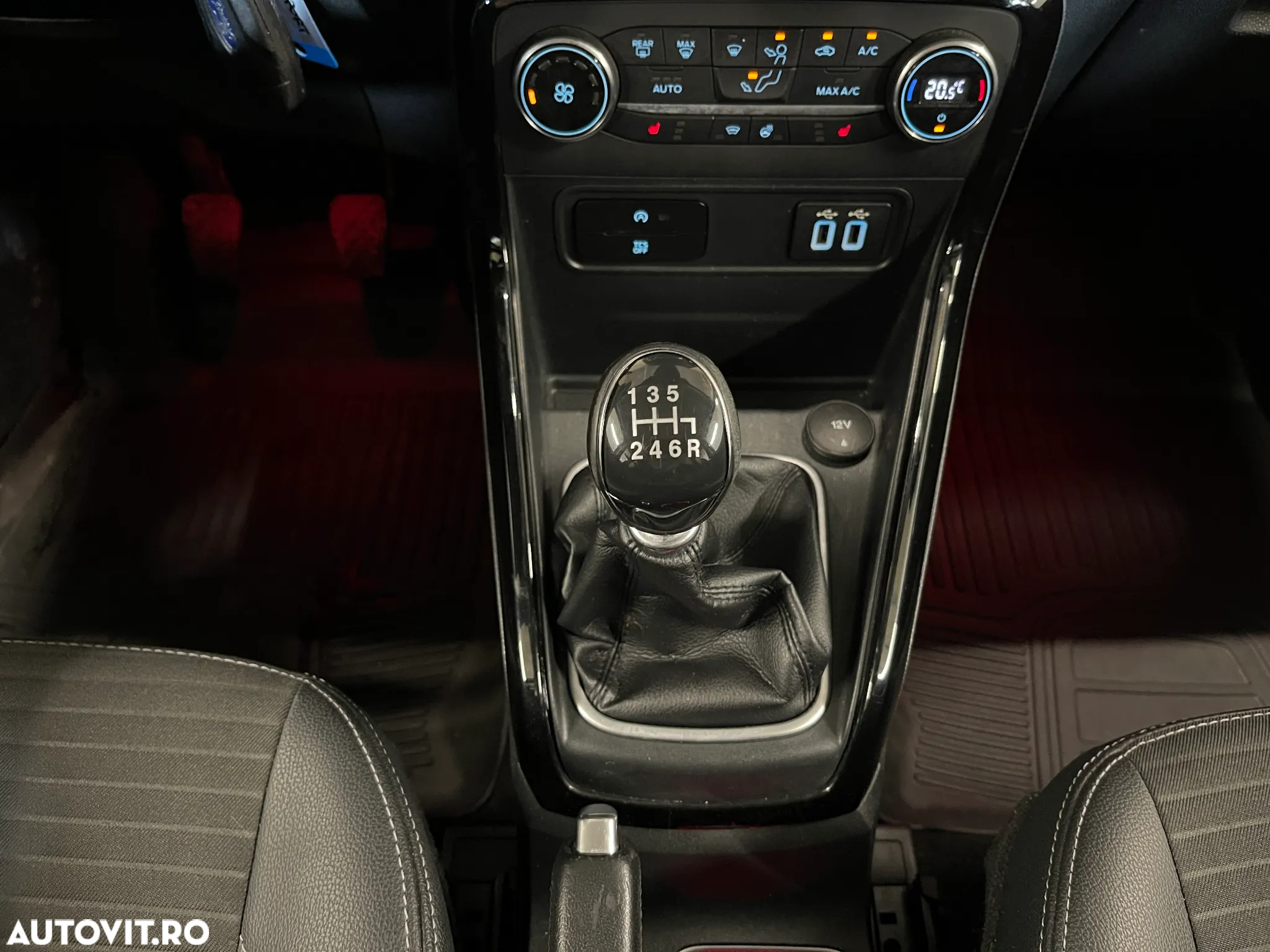 Ford EcoSport 1.5 EcoBlue Titanium - 21