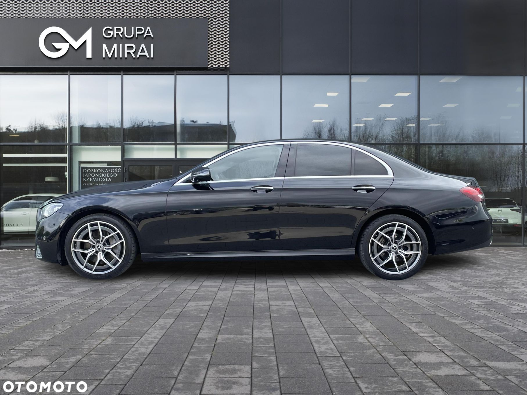 Mercedes-Benz Klasa E 220 d 4-Matic 9G-TRONIC - 2
