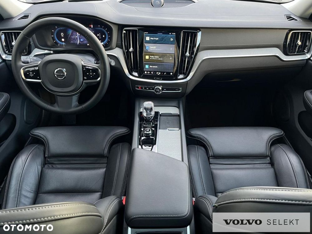 Volvo V60 Cross Country - 14
