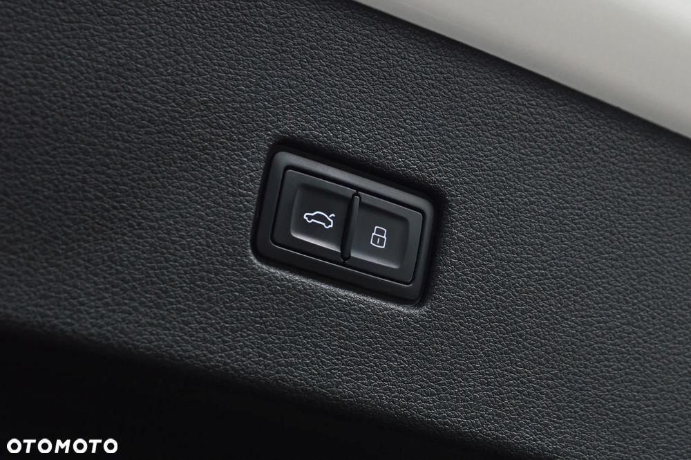 Audi Q8 55 TFSI mHEV Quattro Tiptronic - 12