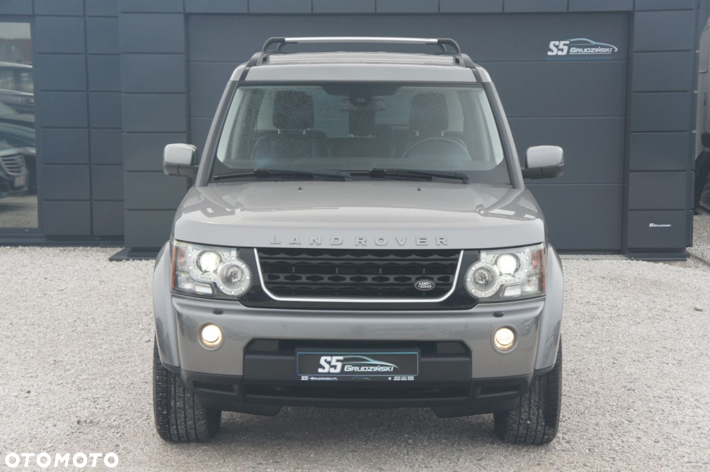 Land Rover Discovery - 3