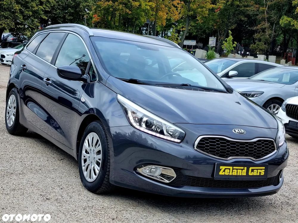 Kia Ceed 1.6 CRDi 128 ISG Dream Team Edition - 3