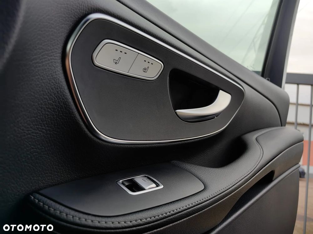 Mercedes-Benz Klasa V 300 d 4-Matic Avantgarde 9G-Tronic (ekstra d³) - 36