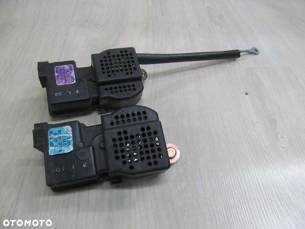 KIA MAGENTIS 00-05 SILOWNIK ZAMKA DRZWI PT 95780-3C000 - 1