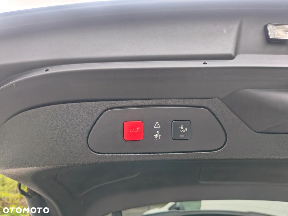 Opel Grandland X 1.6 D Start/Stop Dynamic - 24