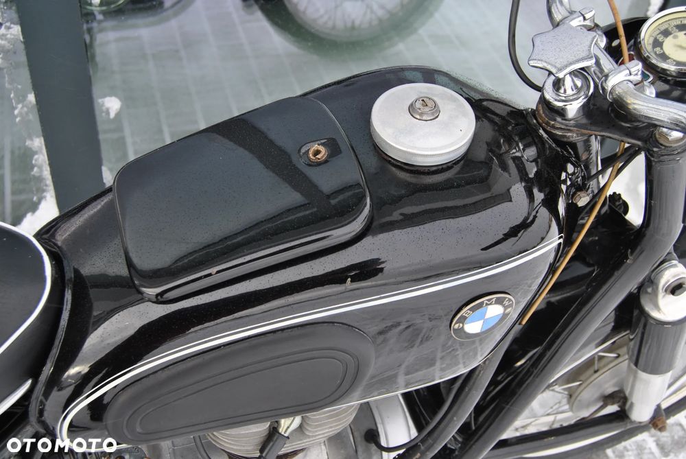 BMW R - 22