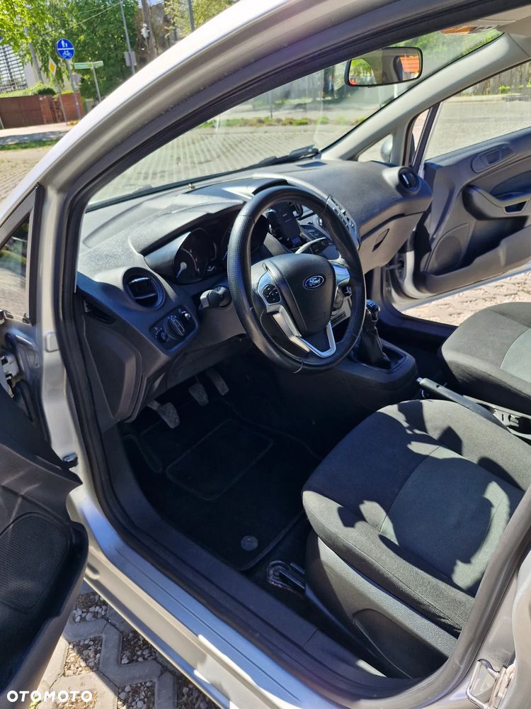 Ford Fiesta 1.25 Ambiente - 11