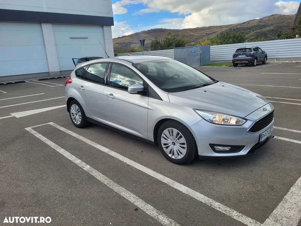 Ford Focus - 8