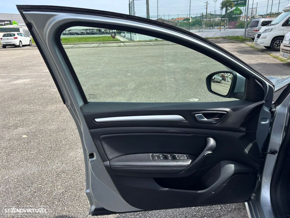 Renault Mégane Sport Tourer 1.5 Blue dCi Intens - 18