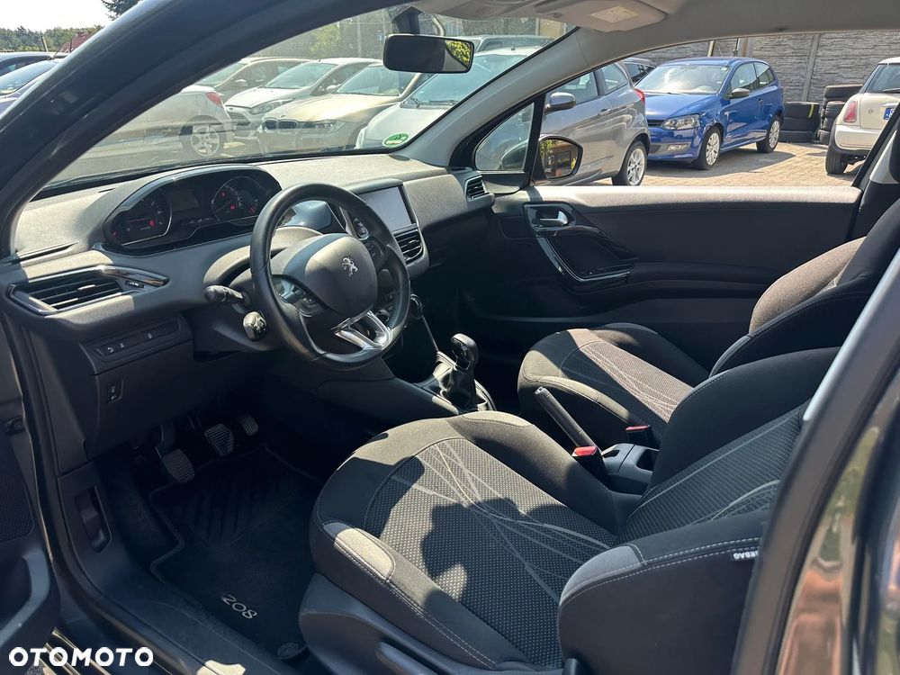 Peugeot 208 82 PureTech Style - 17