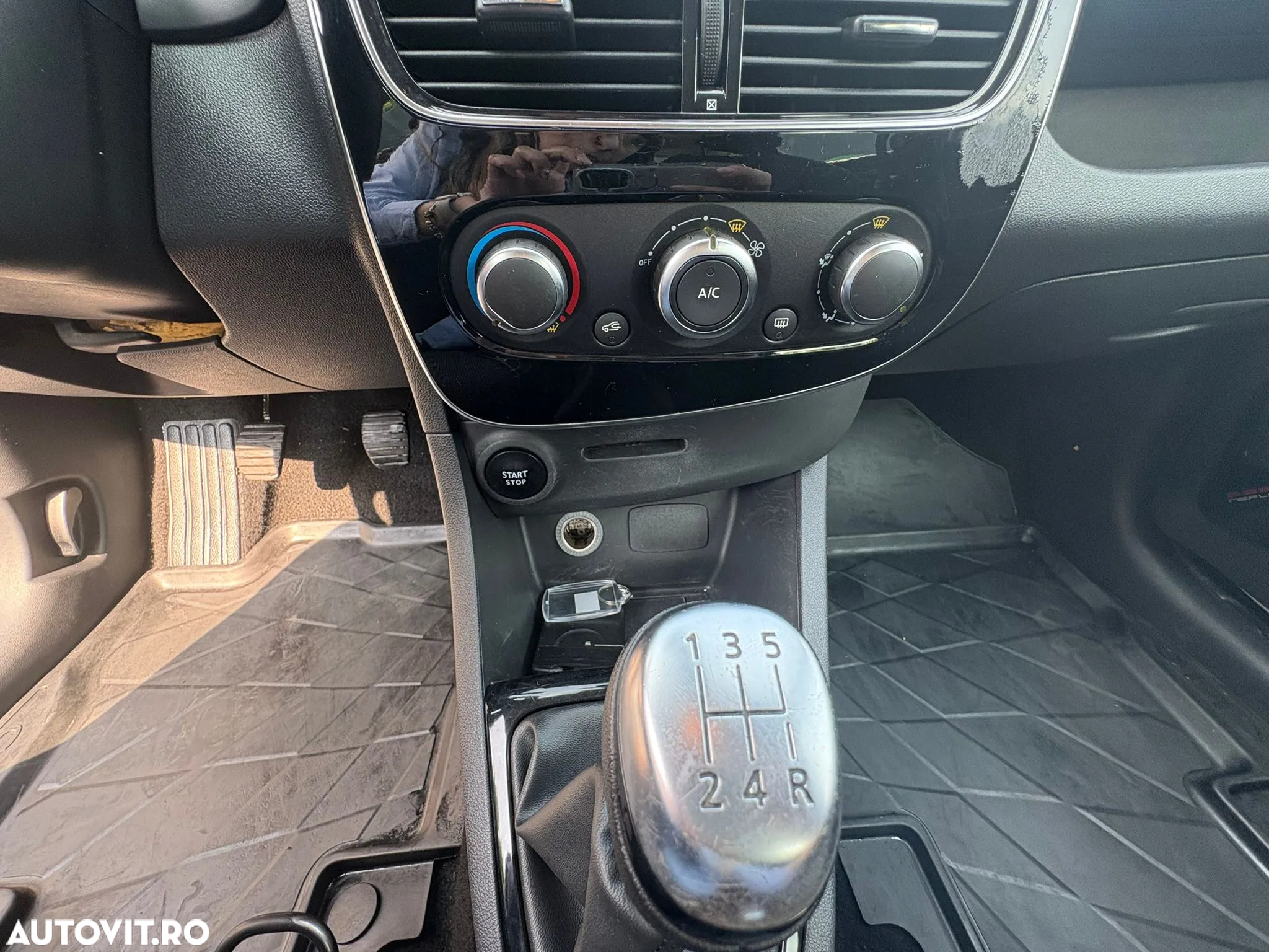 Renault Clio Estate TCe Zen - 11