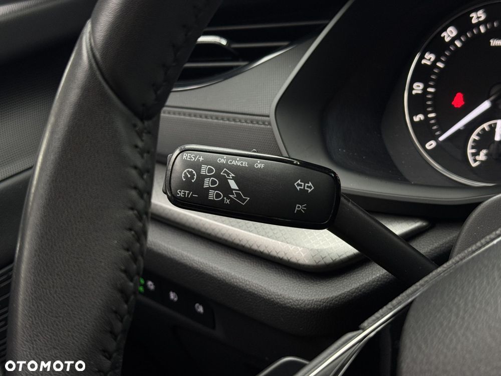 Skoda Octavia 2.0 TDI Ambition DSG - 23
