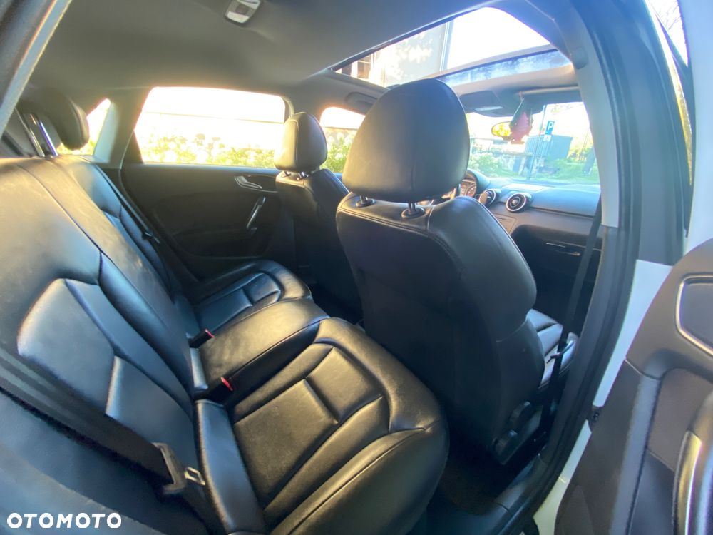 Audi A1 1.6 TDI Attraction S tronic - 15