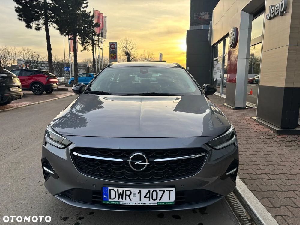 Opel Insignia 1.5 Business Elegance - 2
