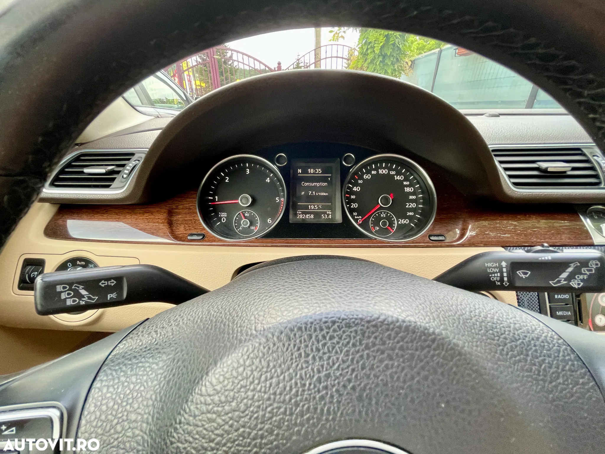 Volkswagen Passat Variant 1.6 TDI BlueMotion Technology Comfortline - 21