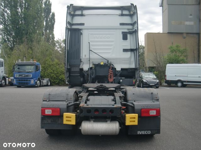 Iveco 460 LNG - 4