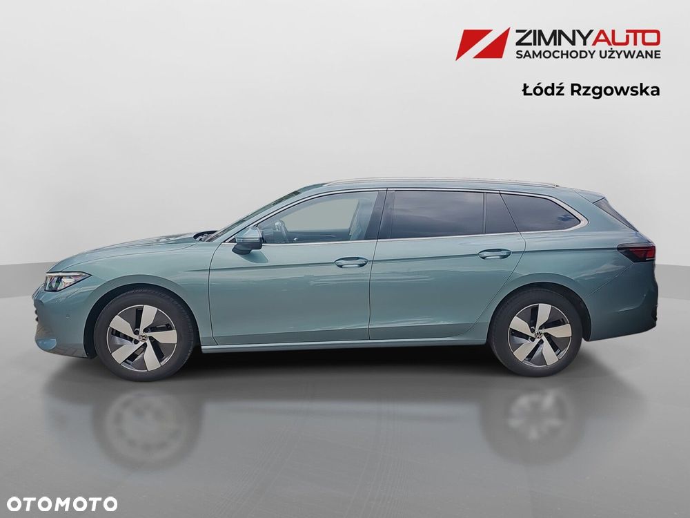 Volkswagen Passat - 12