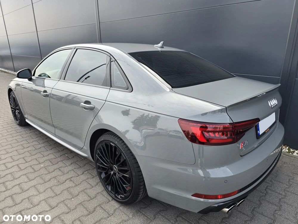 Audi S4 Limousine - 4