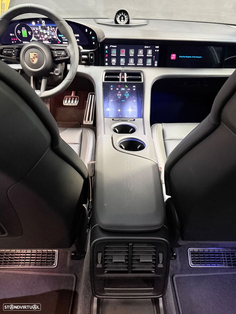 Porsche Taycan Bateria Performance Plus - 13