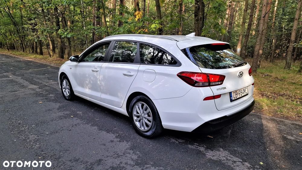 Hyundai i30 1.6 D Classic + - 3