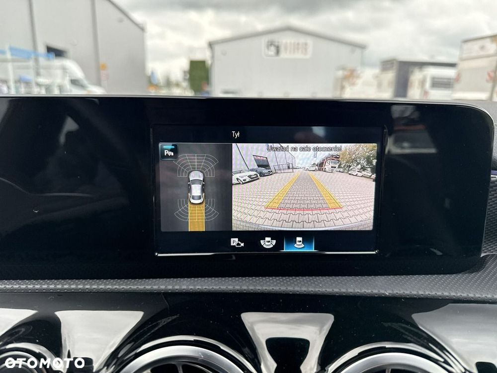 Mercedes-Benz CLA 180 7G-DCT Entry - 27